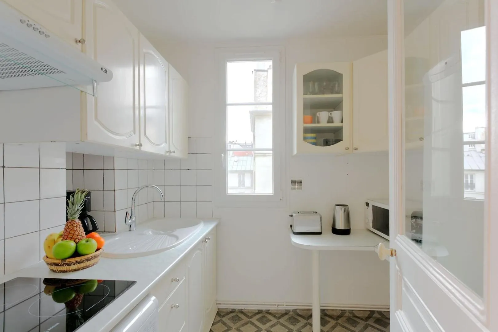 Bnbnook - Cozy 1Br In Trendy Bastille Neighborhood Paris