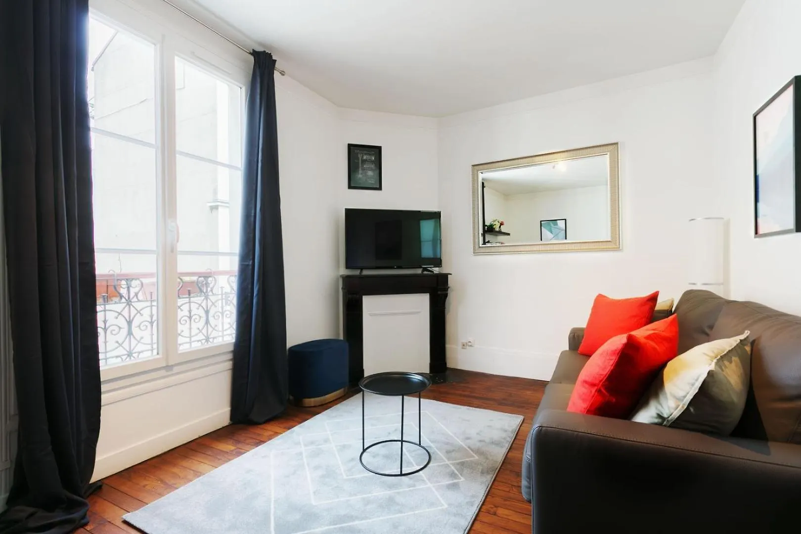 Bnbnook - Cozy 1Br In Trendy Bastille Neighborhood Paris Apartment